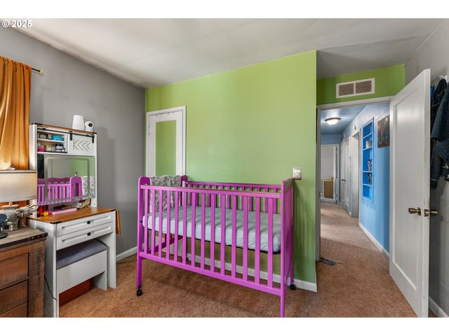 1650 Ne WINTER St, Roseburg, OR 97470