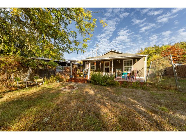 1650 Ne WINTER St, Roseburg, OR 97470