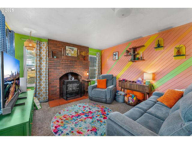 1650 Ne WINTER St, Roseburg, OR 97470