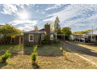 1650 Ne WINTER St, Roseburg, OR 97470