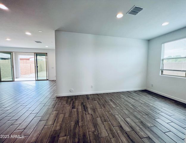 1659 W Paseo Way, Phoenix, AZ 85041