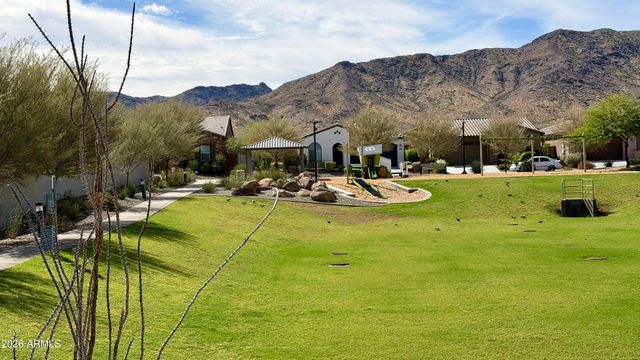 1659 W Paseo Way, Phoenix, AZ 85041