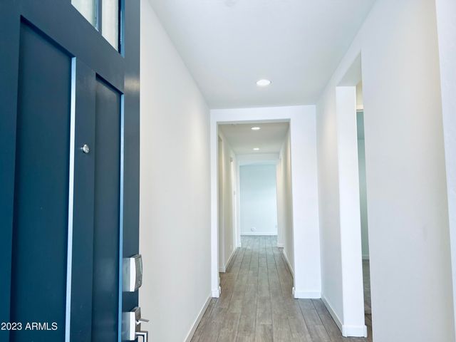 1659 W Paseo Way, Phoenix, AZ 85041