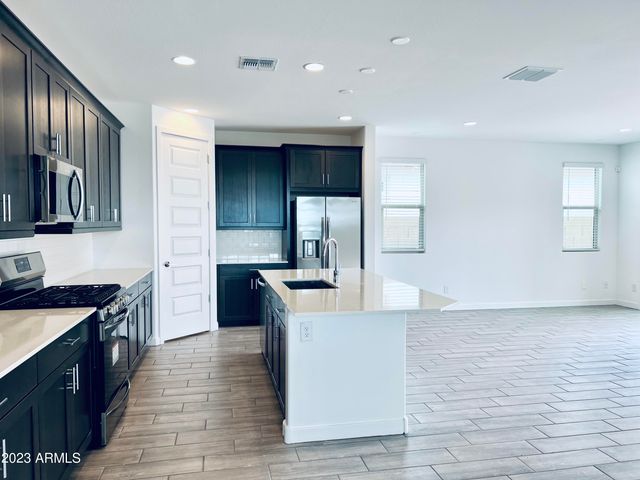 1659 W Paseo Way, Phoenix, AZ 85041