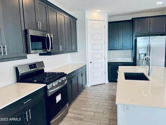 1659 W Paseo Way, Phoenix, AZ 85041