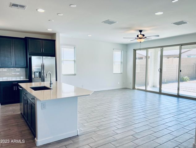 1659 W Paseo Way, Phoenix, AZ 85041