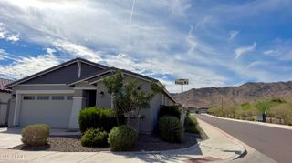 1659 W Paseo Way, Phoenix, AZ 85041