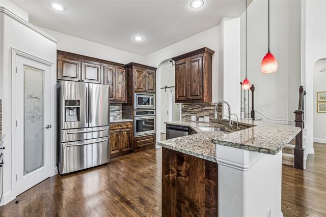2412 Kingsgate Drive, Little Elm, TX 75068