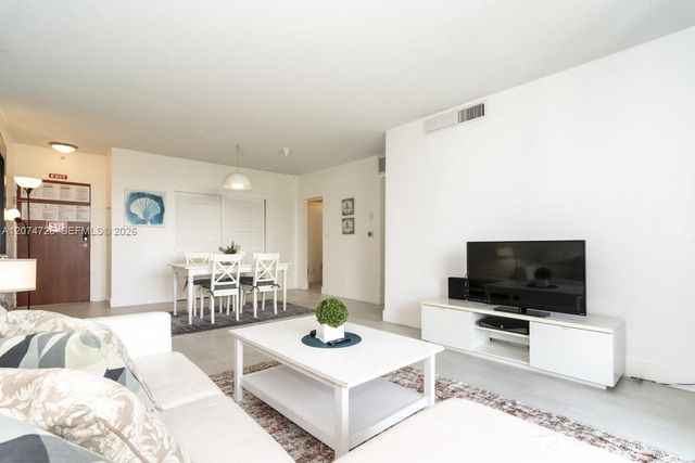 3901 S Ocean Drive 6T, Hollywood, FL 33019