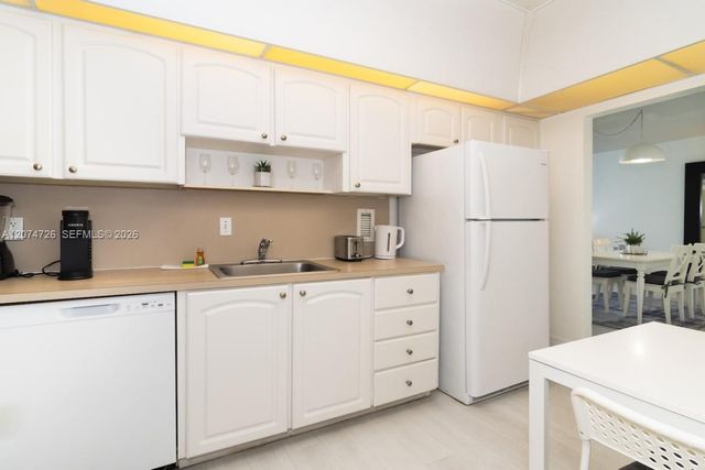 3901 S Ocean Drive 6T, Hollywood, FL 33019