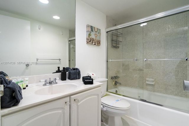 3901 S Ocean Drive 6T, Hollywood, FL 33019