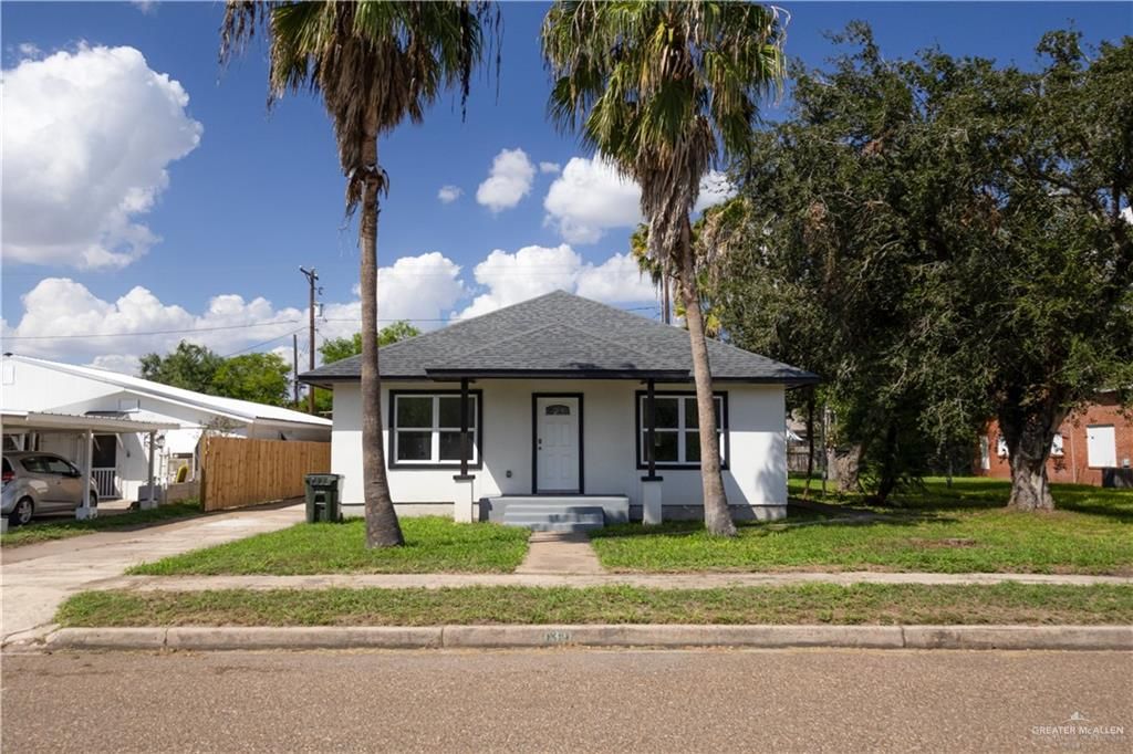 130 W Magnolia Avenue, La Feria, TX 78559