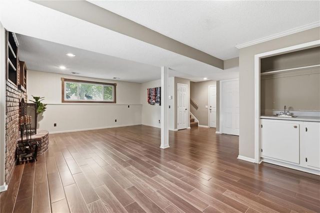 573 E 126th Terrace, Olathe, KS 66061