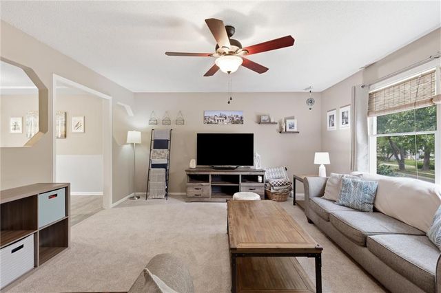 573 E 126th Terrace, Olathe, KS 66061