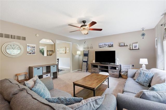 573 E 126th Terrace, Olathe, KS 66061