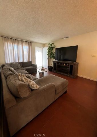 312 Redbud Place, Perris, CA 92570