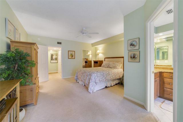 1055 KENSINGTON PARK DRIVE 812, Altamonte Springs, FL 32714