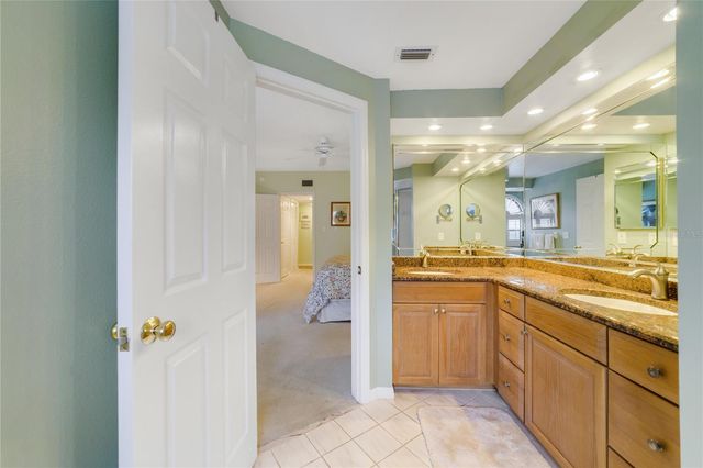 1055 KENSINGTON PARK DRIVE 812, Altamonte Springs, FL 32714