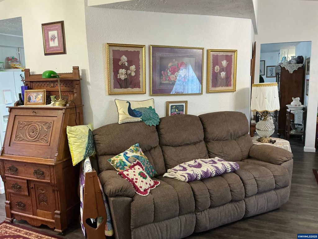 Image 19 of property listing at 5422 Portland (#99) Rd NE 99, Salem, OR 97305