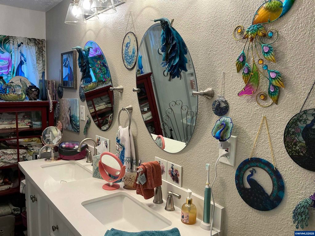 Image 24 of property listing at 5422 Portland (#99) Rd NE 99, Salem, OR 97305