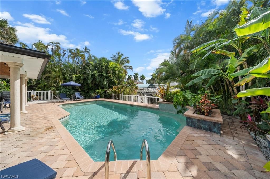 1030 Aqua LN, FORT MYERS, FL 33919 — photo 5