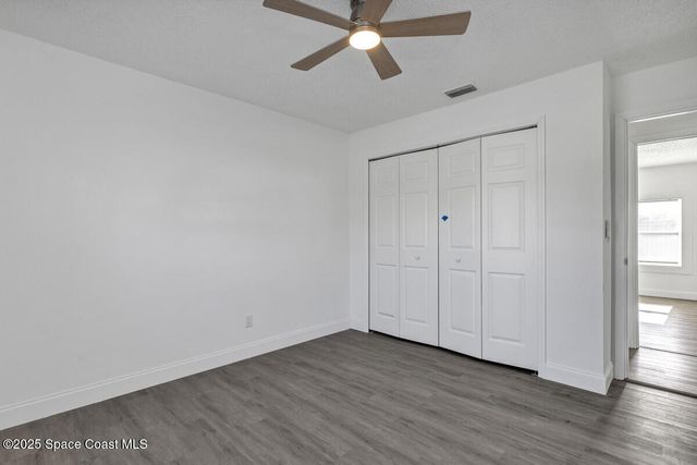1099 Dusseldorf Avenue NW, Palm Bay, FL 32907