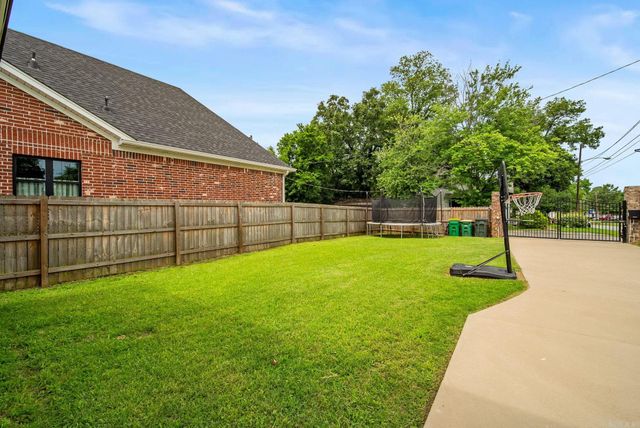 1722 N Polk, Little Rock, AR 72207