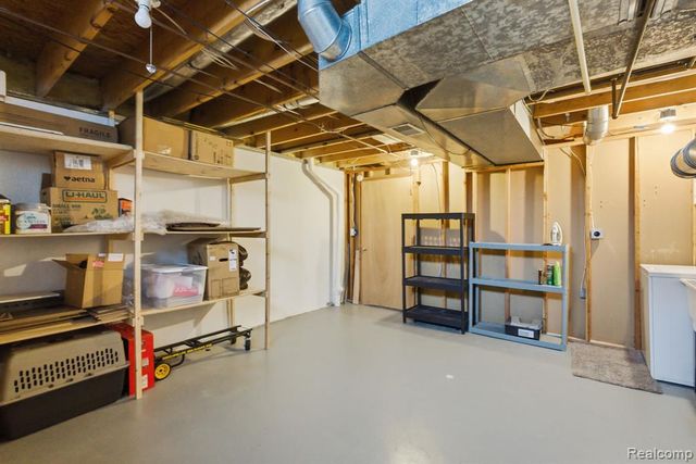 22227 E 11 Mile, Saint Clair Shores, MI 48081