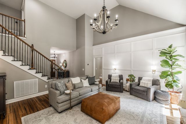 1954 Lake Rd, Greenbrier, TN 37073