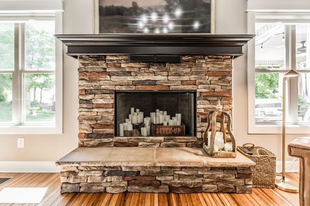 1954 Lake Rd, Greenbrier, TN 37073