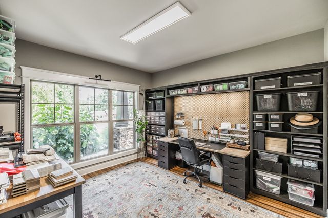 1954 Lake Rd, Greenbrier, TN 37073