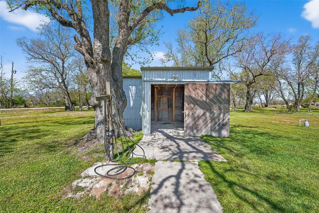 11934 Fm 1994 Road, Guy, TX 77444