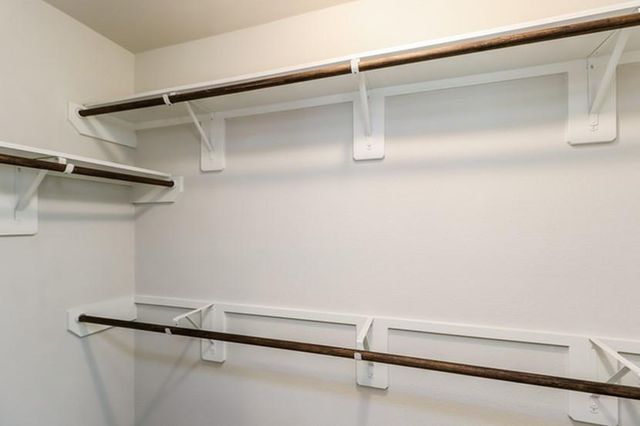 2911 Karin Crest Lane, Conroe, TX 77304