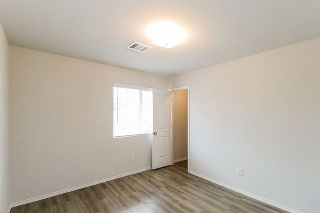 2911 Karin Crest Lane, Conroe, TX 77304