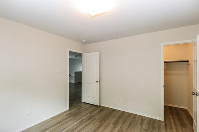 2911 Karin Crest Lane, Conroe, TX 77304