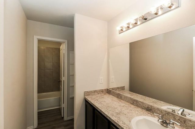 2911 Karin Crest Lane, Conroe, TX 77304