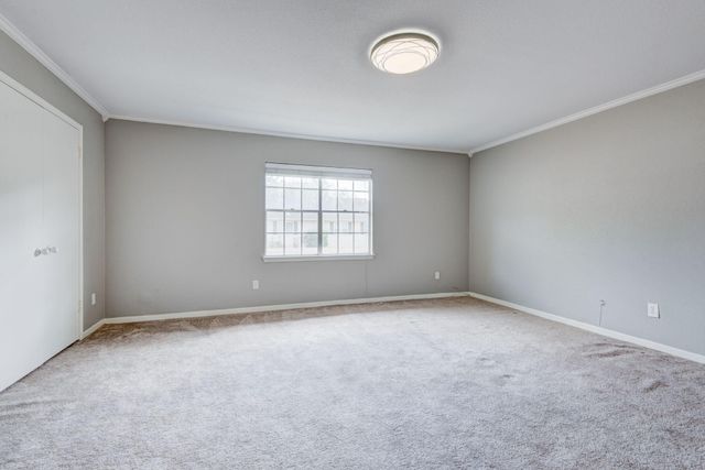 6444 Burgoyne Road 104, Houston, TX 77057