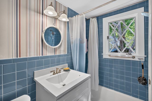 69 River St., Yarmouth, MA 02664