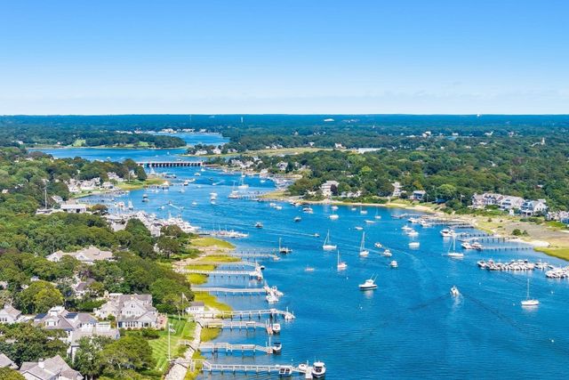 69 River St., Yarmouth, MA 02664