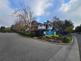 161 Marina Lakes Dr, Richmond, CA 94804