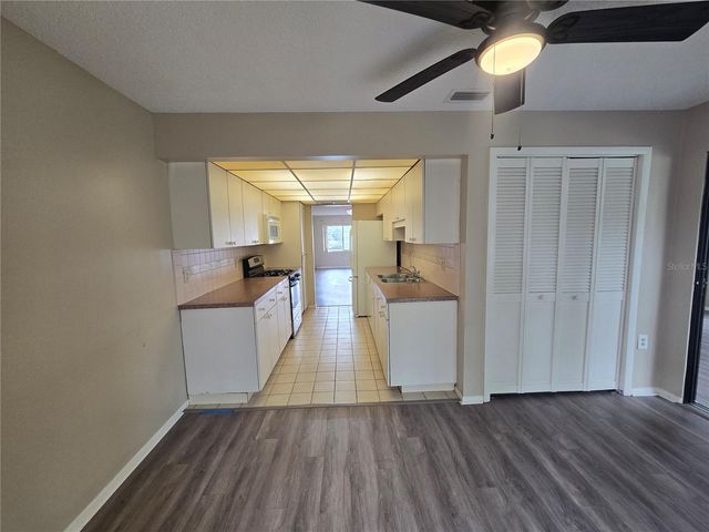 7941 58TH AVENUE N 202, St Petersburg, FL 33709