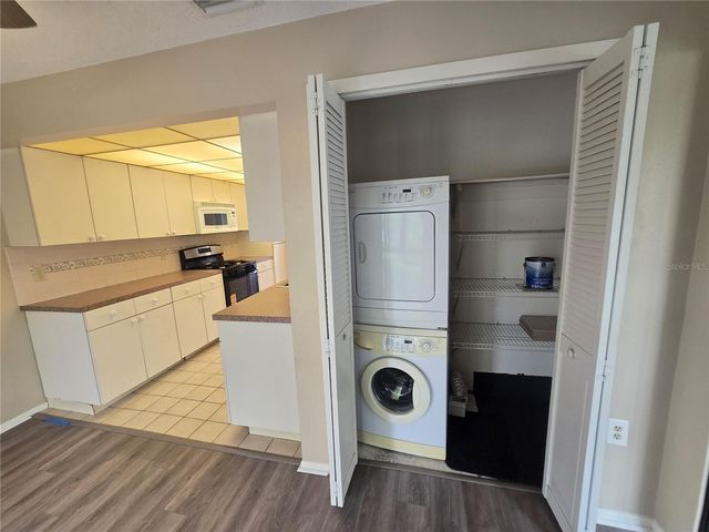 7941 58TH AVENUE N 202, St Petersburg, FL 33709