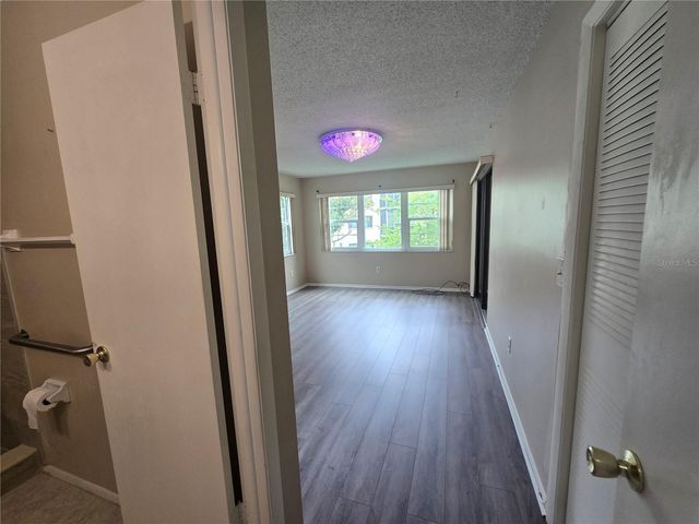 7941 58TH AVENUE N 202, St Petersburg, FL 33709