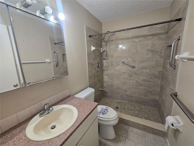 7941 58TH AVENUE N 202, St Petersburg, FL 33709