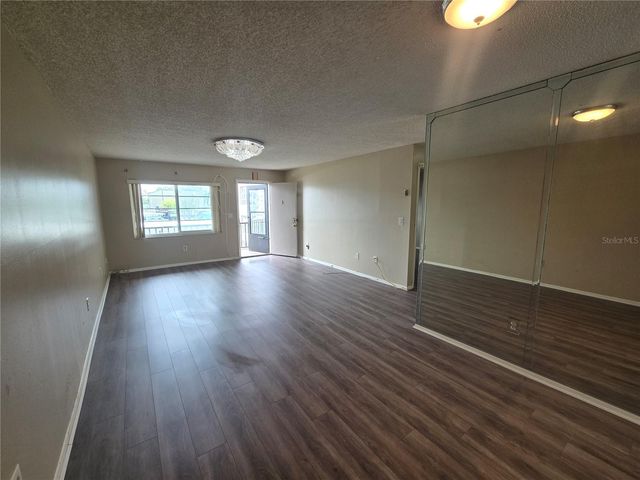 7941 58TH AVENUE N 202, St Petersburg, FL 33709