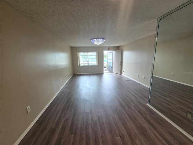 7941 58TH AVENUE N 202, St Petersburg, FL 33709