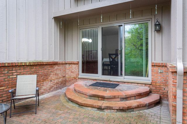 37834 Siena Drive, Farmington Hills, MI 48331