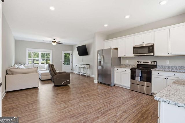 64 Bradley Trail, Kingston, GA 30145