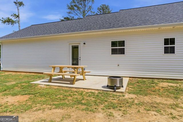 64 Bradley Trail, Kingston, GA 30145