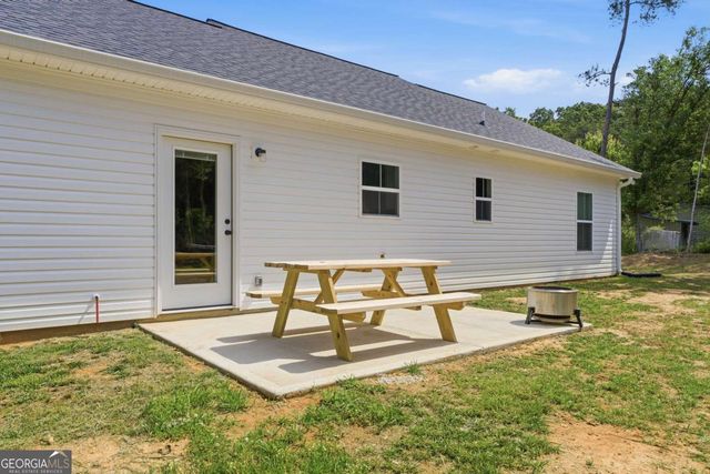 64 Bradley Trail, Kingston, GA 30145